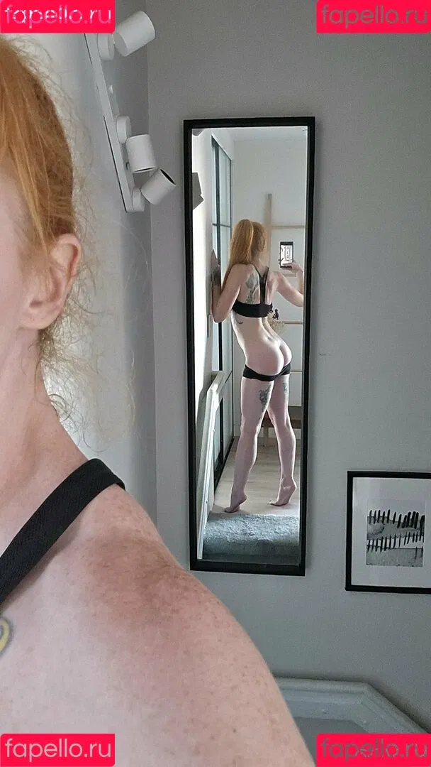 caelyx / caelyxofficial Onlyfans Photo Gallery 
