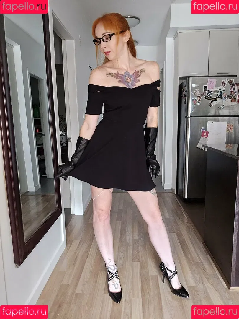 caelyx / caelyxofficial Onlyfans Photo Gallery 