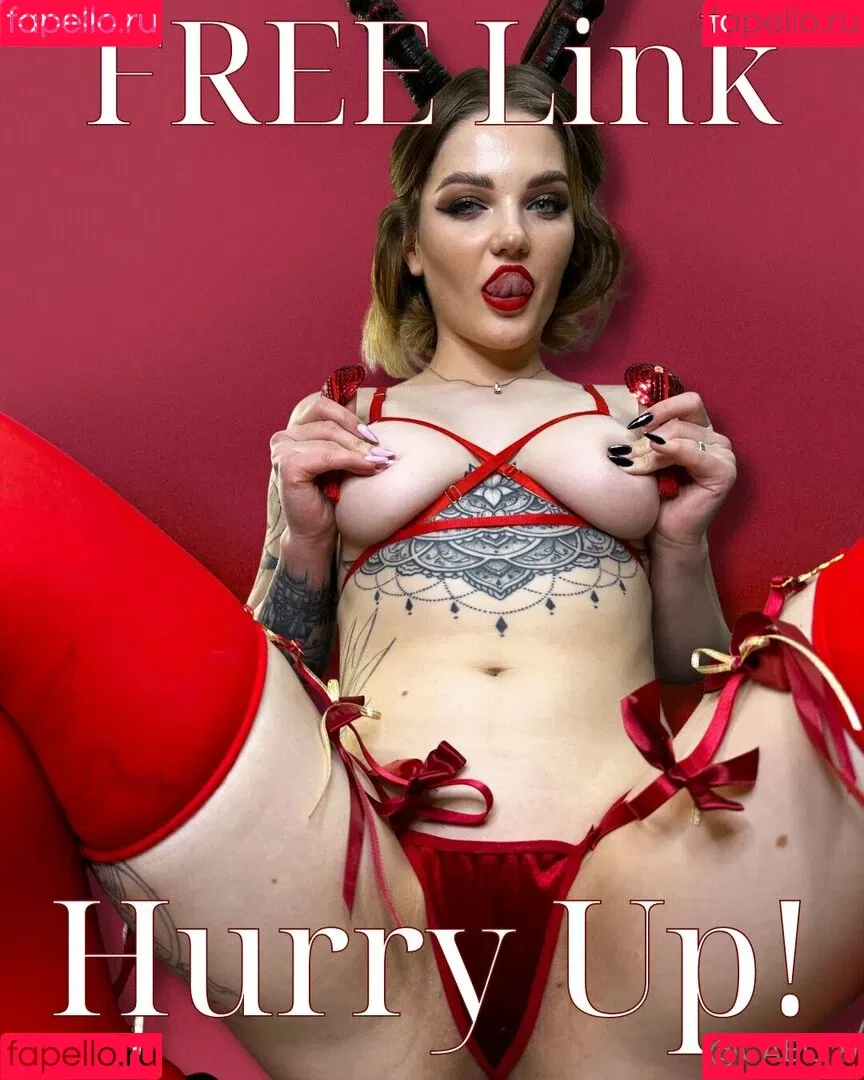 caelyx / caelyxofficial Onlyfans Photo Gallery 