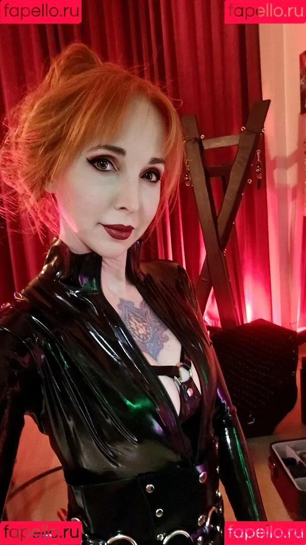caelyx / caelyxofficial Onlyfans Photo Gallery 