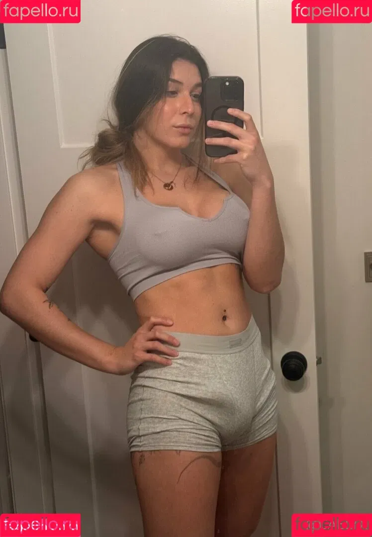 caelyx / caelyxofficial Onlyfans Photo Gallery 