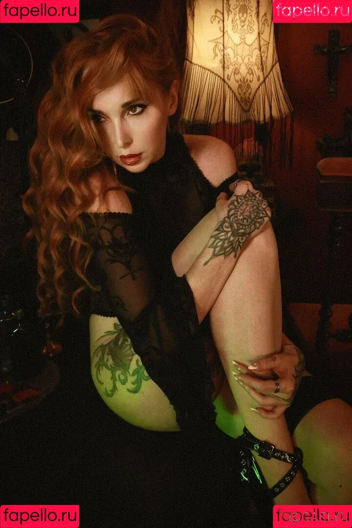 caelyx / caelyxofficial Onlyfans Photo Gallery 