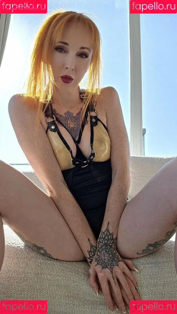 caelyx / caelyxofficial Onlyfans Photo Gallery 