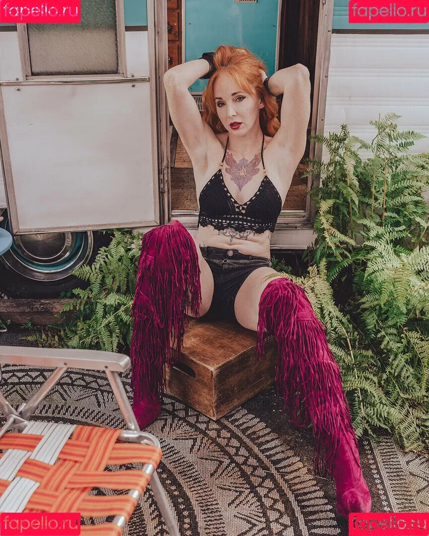 caelyx / caelyxofficial Onlyfans Photo Gallery 