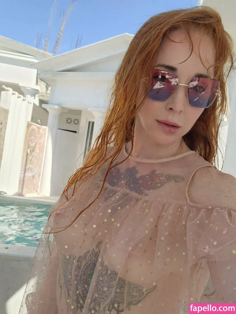 caelyx / caelyxofficial Onlyfans Photo Gallery 