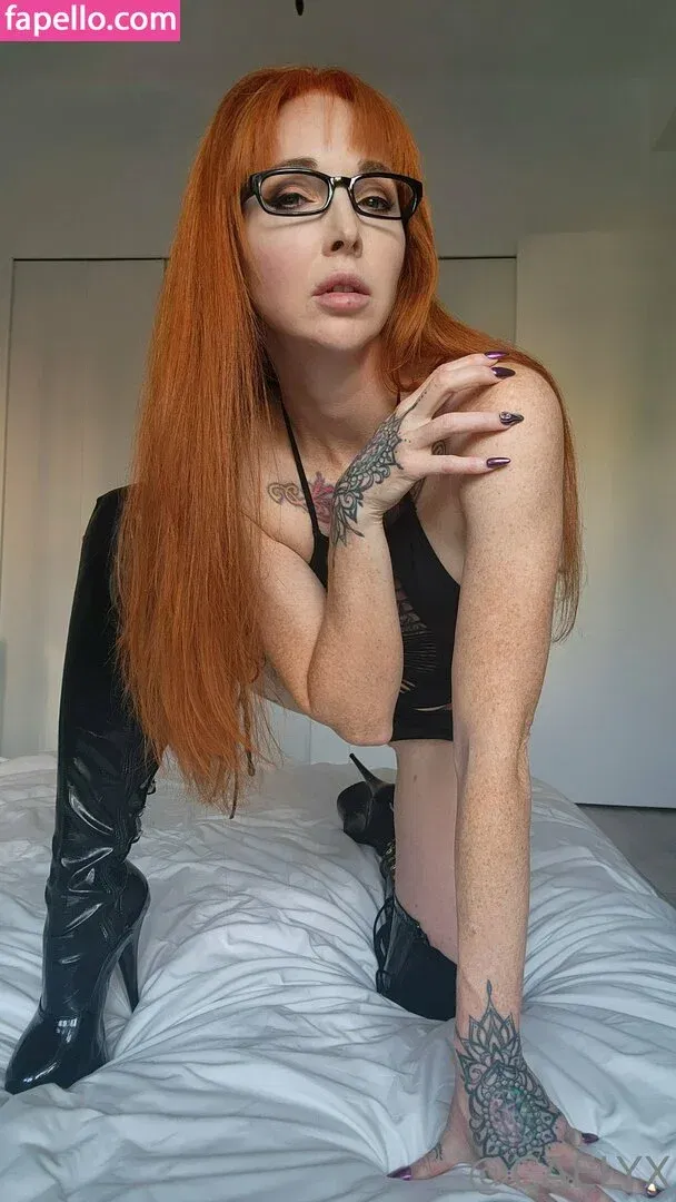 caelyx / caelyxofficial Onlyfans Photo Gallery 