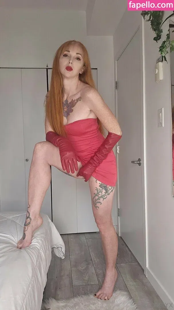 caelyx / caelyxofficial Onlyfans Photo Gallery 