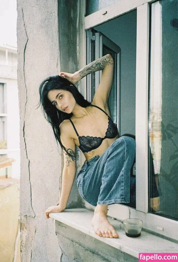 caelyx / caelyxofficial Onlyfans Photo Gallery 