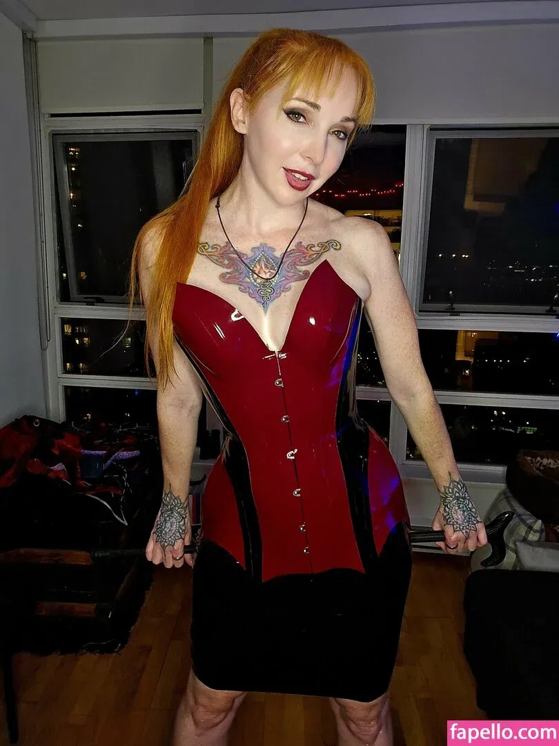 caelyx / caelyxofficial Onlyfans Photo Gallery 