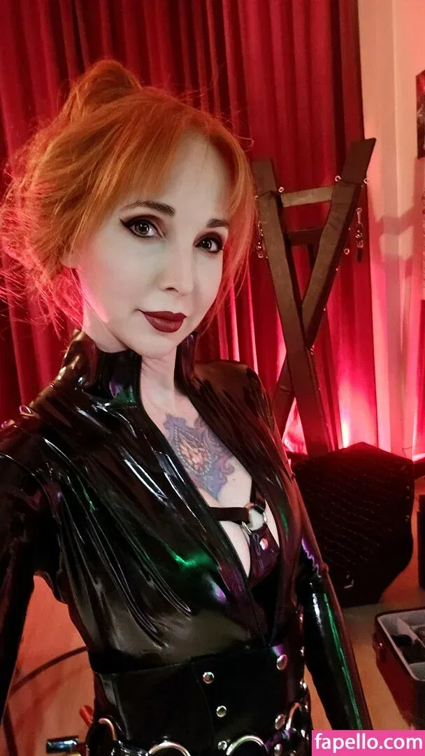 caelyx / caelyxofficial Onlyfans Photo Gallery 