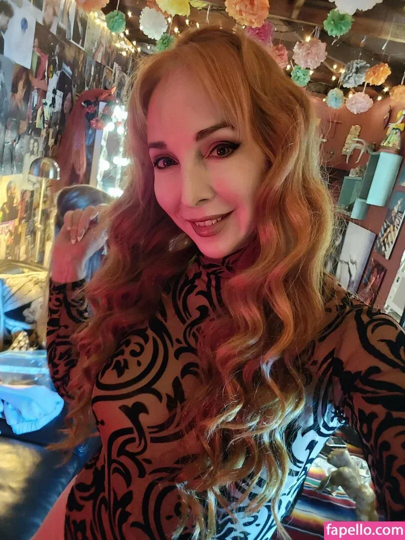 caelyx / caelyxofficial Onlyfans Photo Gallery 