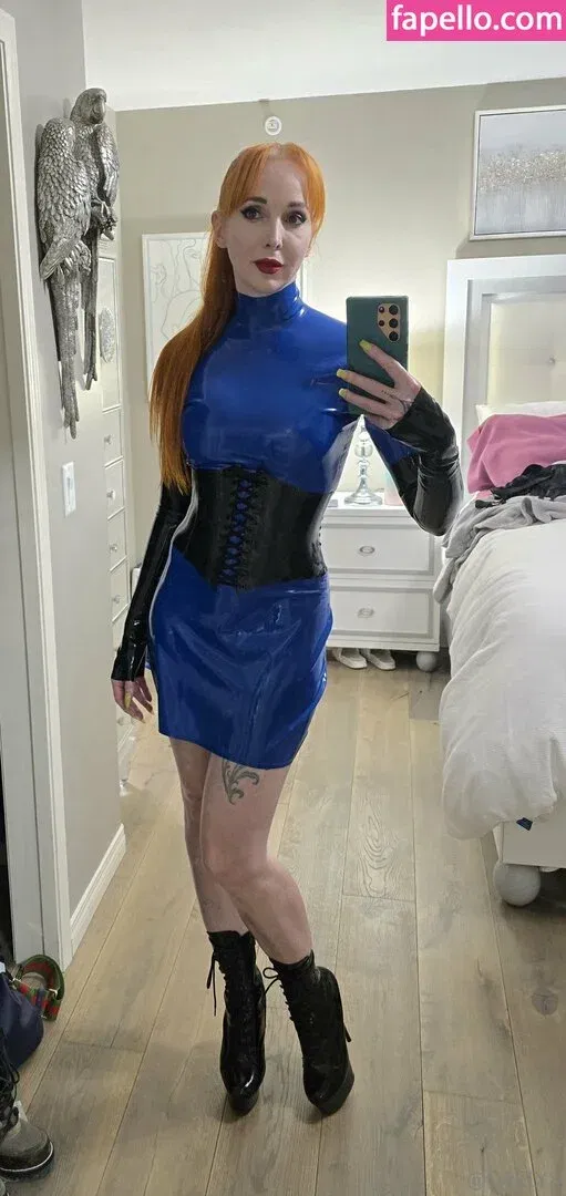 caelyx / caelyxofficial Onlyfans Photo Gallery 