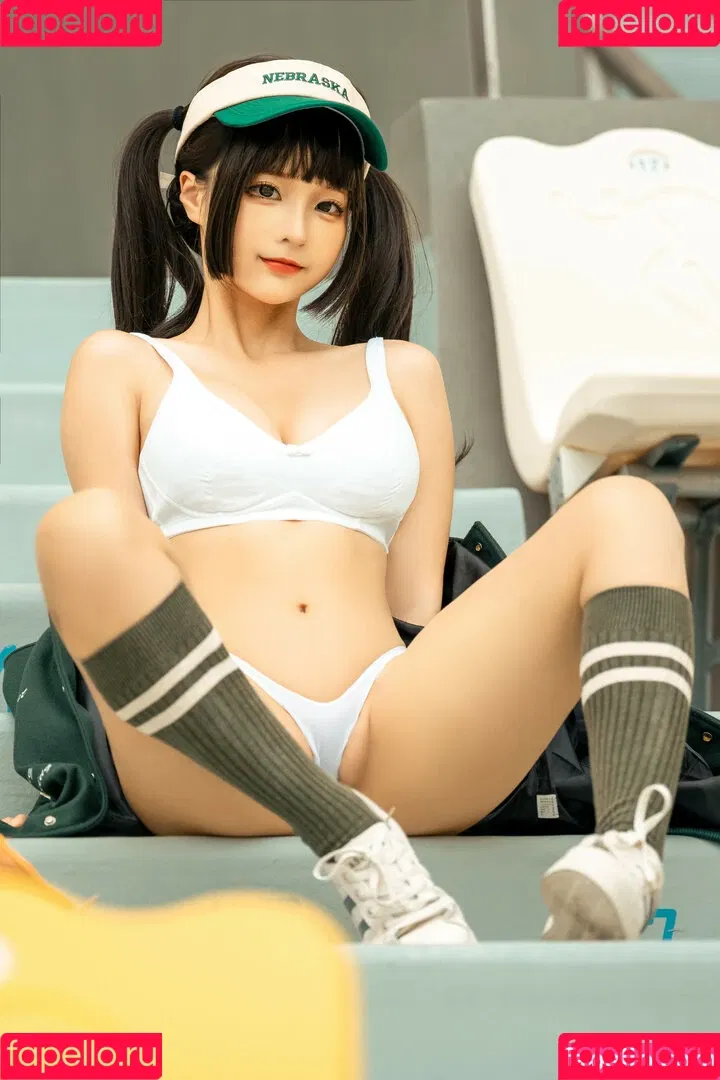 Chunmomo / chunmomo0127 / chunmomo_ / 蠢沫沫momo Onlyfans Photo Gallery 