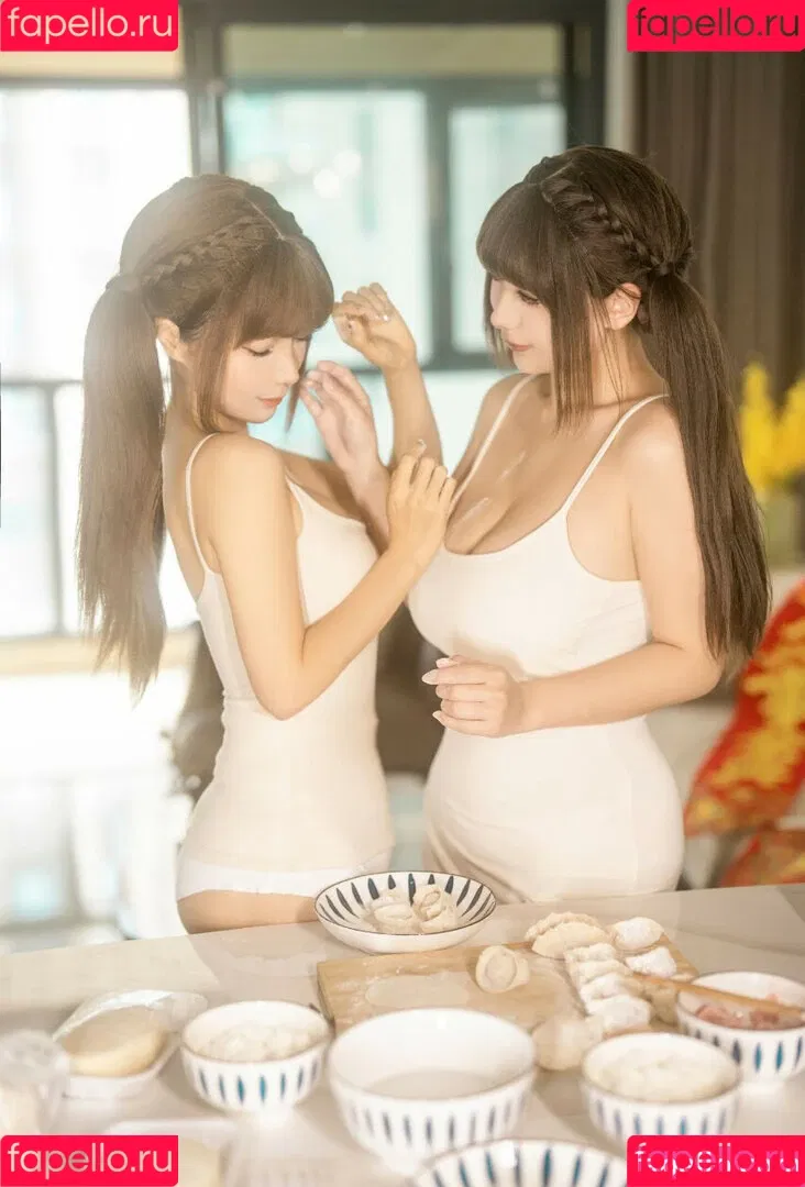 Chunmomo / chunmomo0127 / chunmomo_ / 蠢沫沫momo Onlyfans Photo Gallery 