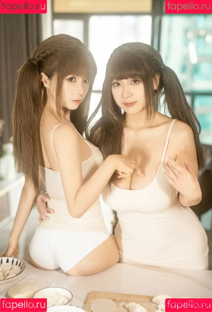 Chunmomo / chunmomo0127 / chunmomo_ / 蠢沫沫momo Onlyfans Photo Gallery 