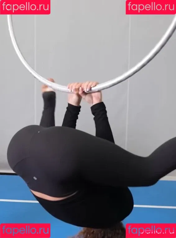 Sofie Dossi / sofiedossi Onlyfans Photo Gallery 