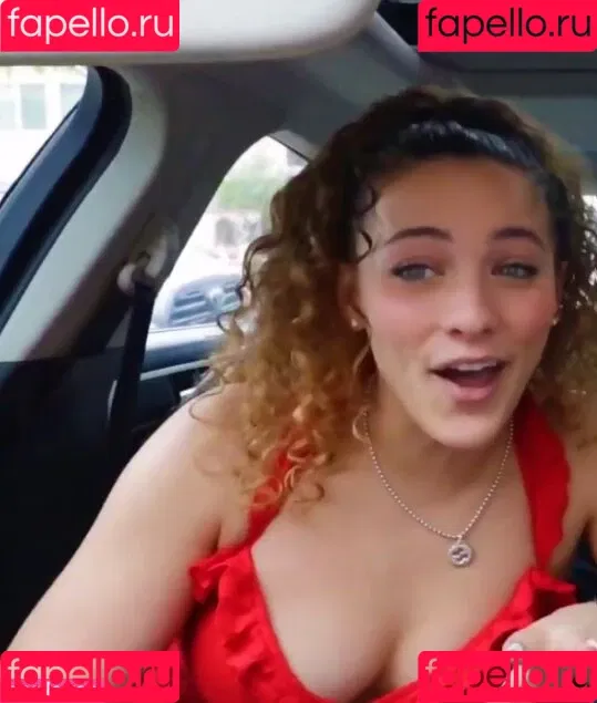 Sofie Dossi / sofiedossi Onlyfans Photo Gallery 