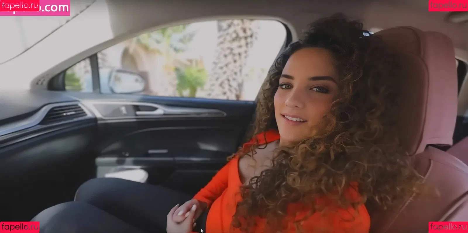 Sofie Dossi / sofiedossi Onlyfans Photo Gallery 
