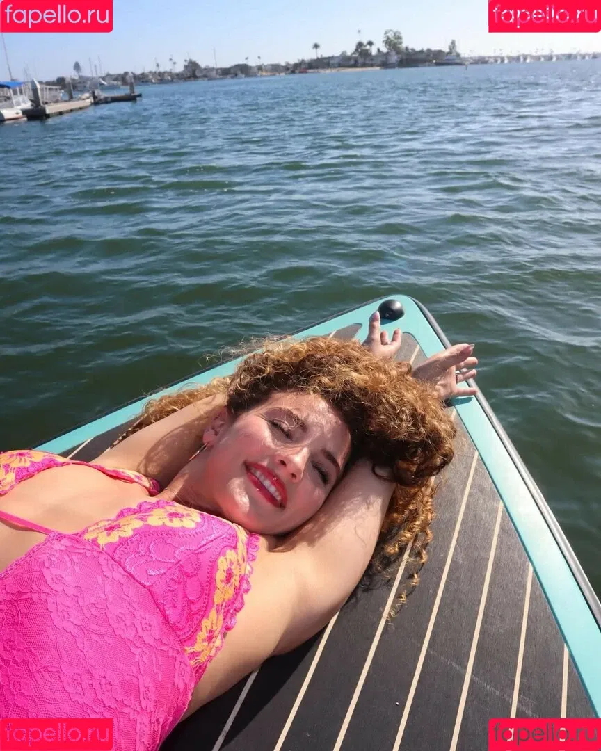 Sofie Dossi / sofiedossi Onlyfans Photo Gallery 