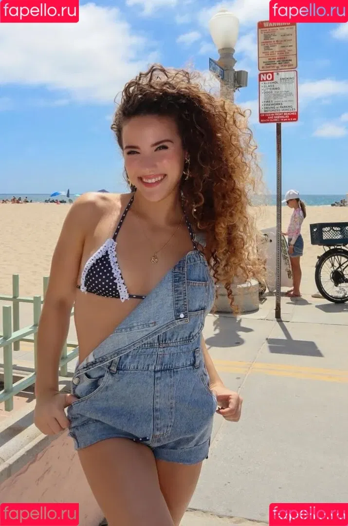 Sofie Dossi / sofiedossi Onlyfans Photo Gallery 