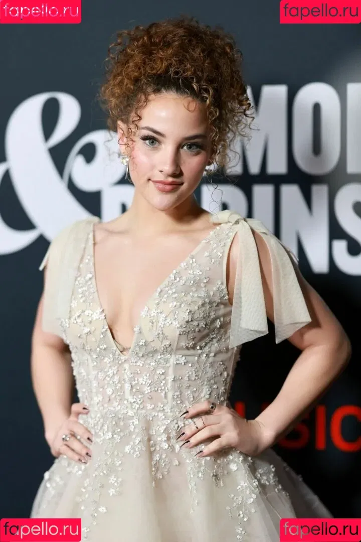 Sofie Dossi / sofiedossi Onlyfans Photo Gallery 