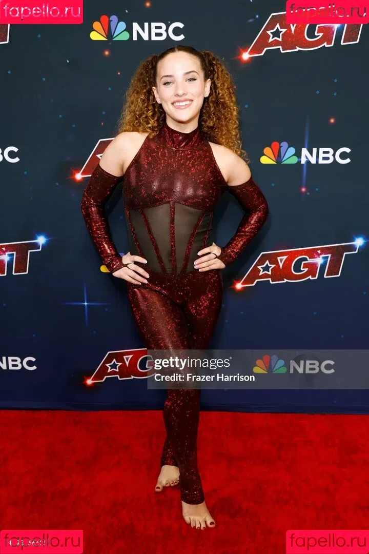 Sofie Dossi / sofiedossi Onlyfans Photo Gallery 