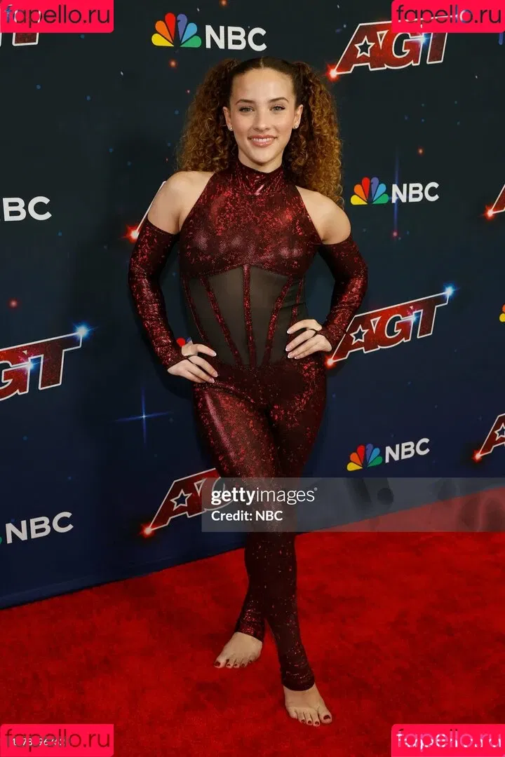 Sofie Dossi / sofiedossi Onlyfans Photo Gallery 