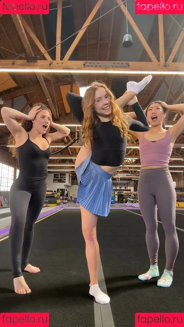 Sofie Dossi / sofiedossi Onlyfans Photo Gallery 