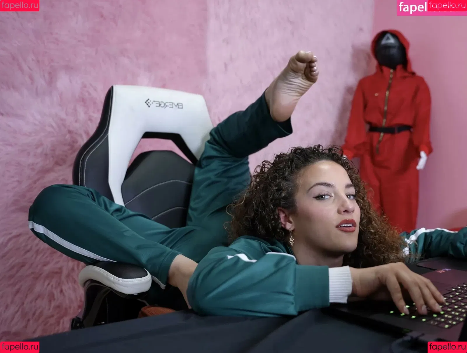 Sofie Dossi / sofiedossi Onlyfans Photo Gallery 