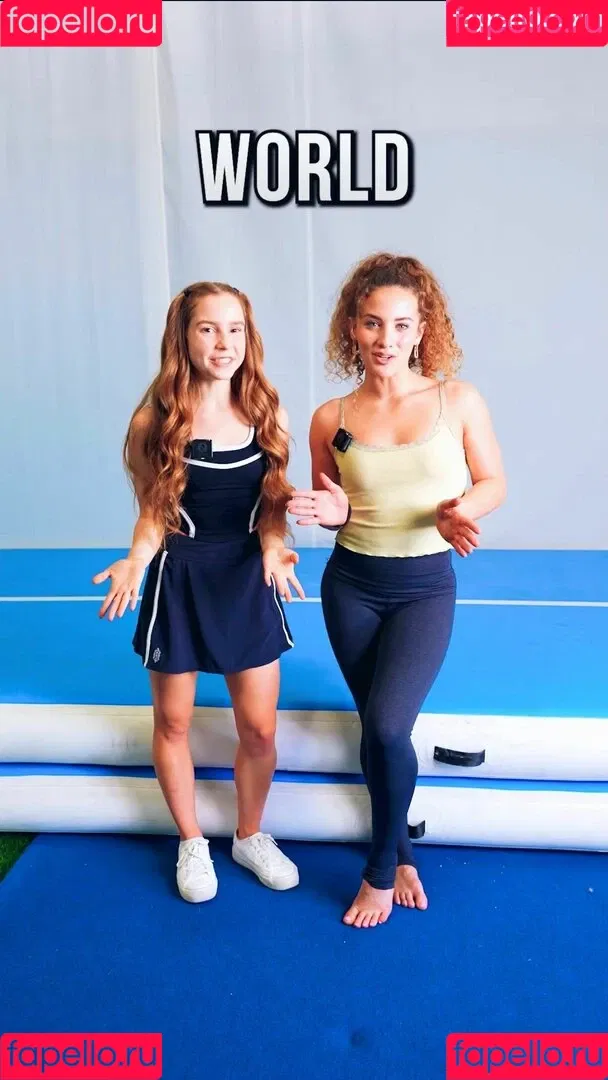 Sofie Dossi / sofiedossi Onlyfans Photo Gallery 