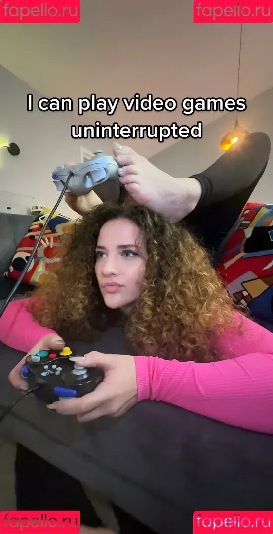 Sofie Dossi / sofiedossi Onlyfans Photo Gallery 