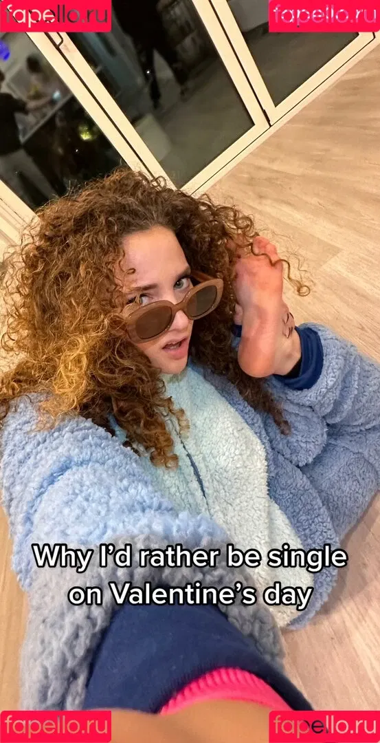 Sofie Dossi / sofiedossi Onlyfans Photo Gallery 