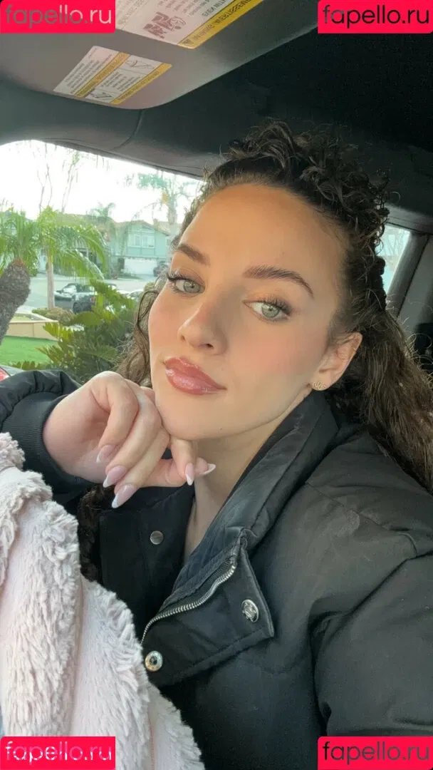 Sofie Dossi / sofiedossi Onlyfans Photo Gallery 