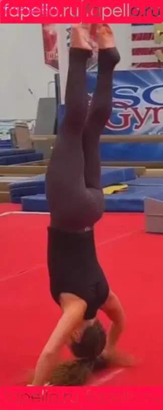Sofie Dossi / sofiedossi Onlyfans Photo Gallery 