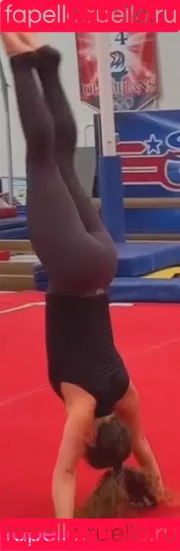 Sofie Dossi / sofiedossi Onlyfans Photo Gallery 