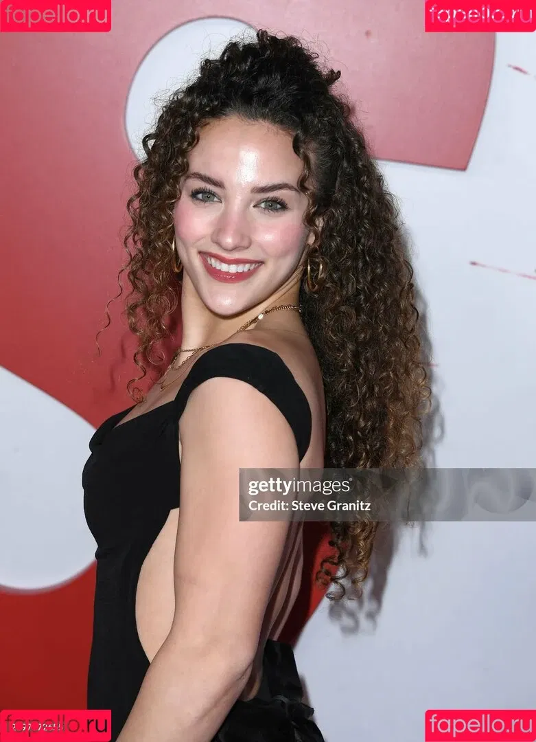 Sofie Dossi / sofiedossi Onlyfans Photo Gallery 