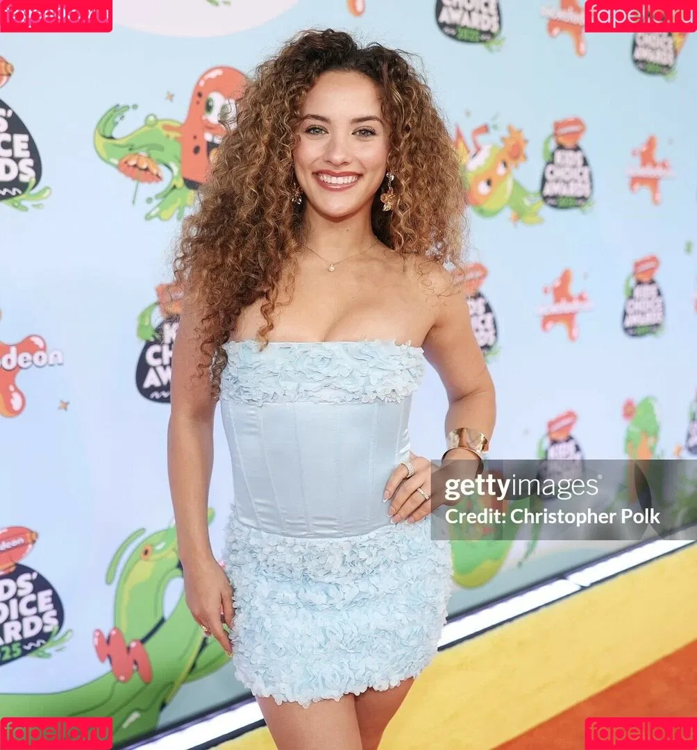 Sofie Dossi / sofiedossi Onlyfans Photo Gallery 