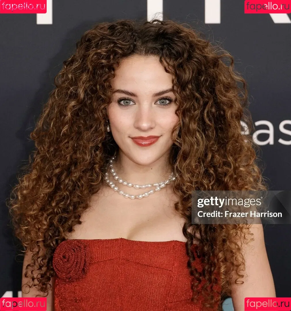 Sofie Dossi / sofiedossi Onlyfans Photo Gallery 