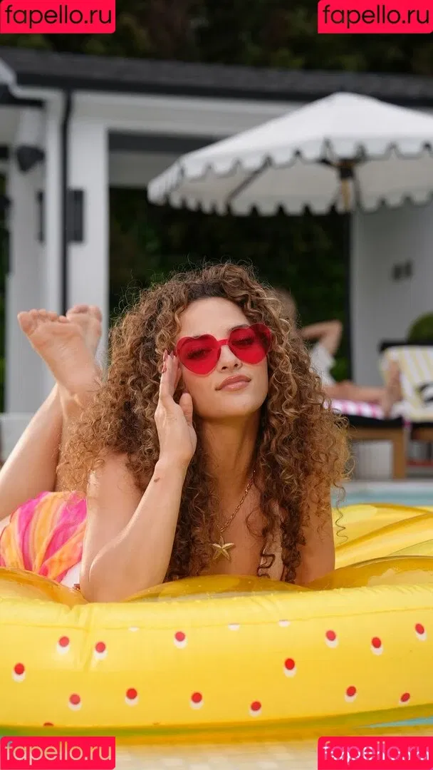 Sofie Dossi / sofiedossi Onlyfans Photo Gallery 