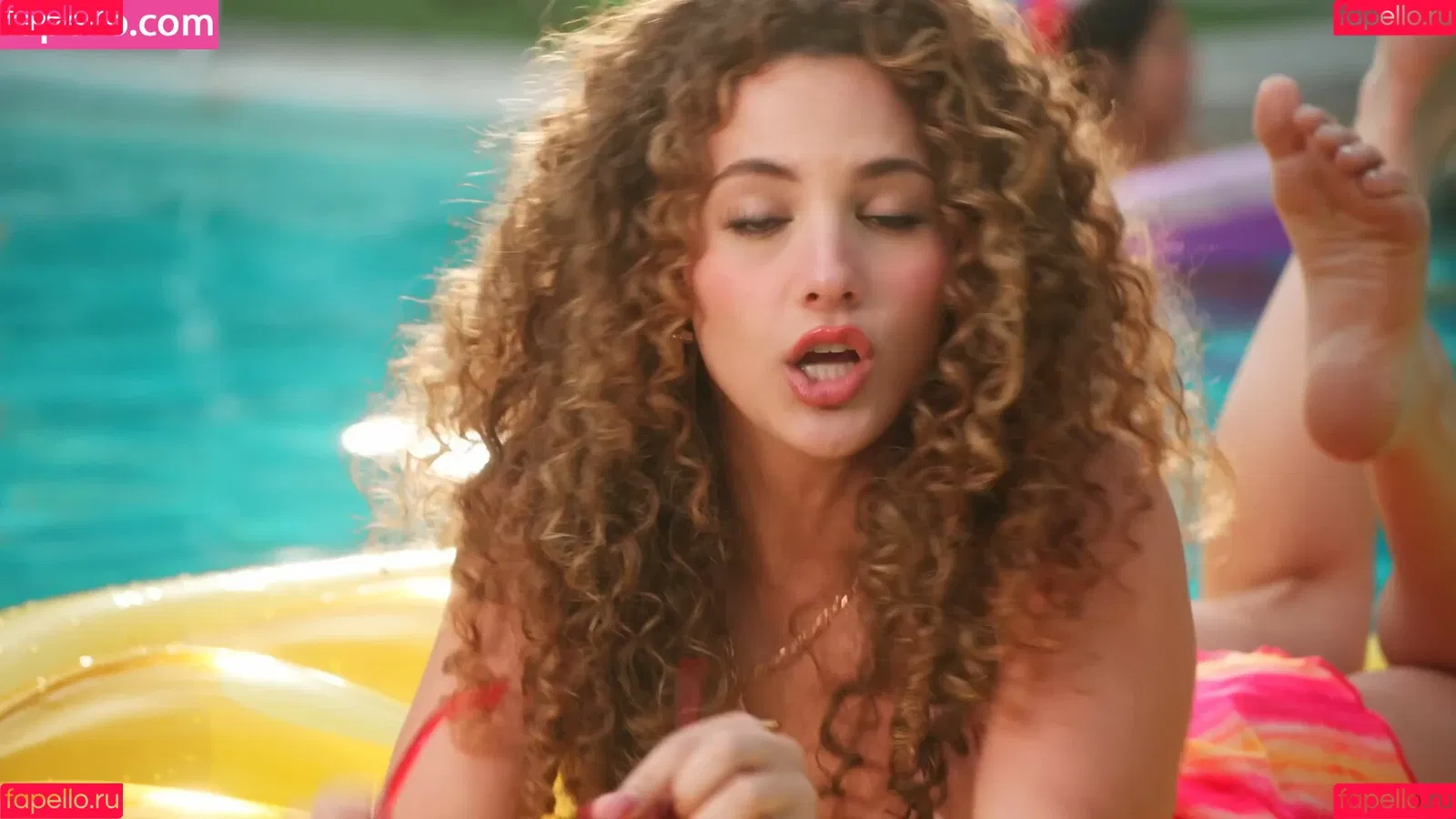 Sofie Dossi / sofiedossi Onlyfans Photo Gallery 