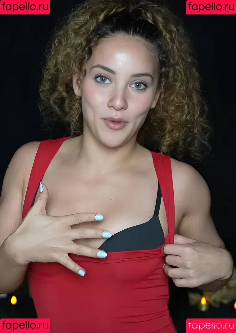 Sofie Dossi / sofiedossi Onlyfans Photo Gallery 