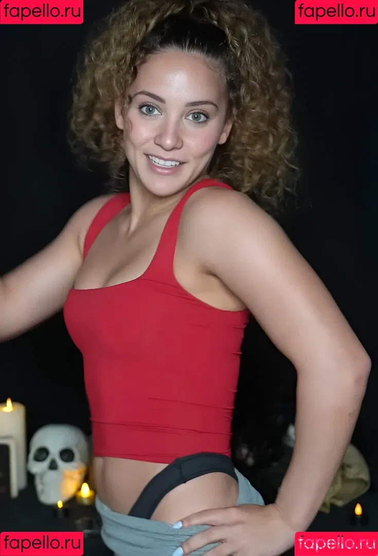 Sofie Dossi / sofiedossi Onlyfans Photo Gallery 