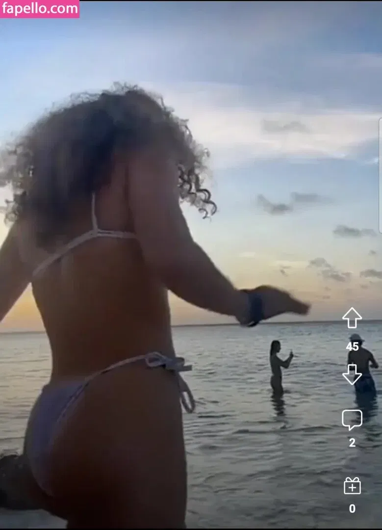Sofie Dossi / sofiedossi Onlyfans Photo Gallery 