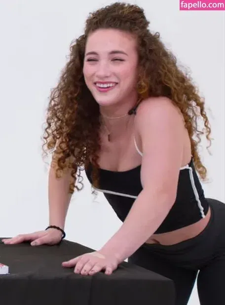 Sofie Dossi / sofiedossi Onlyfans Photo Gallery 