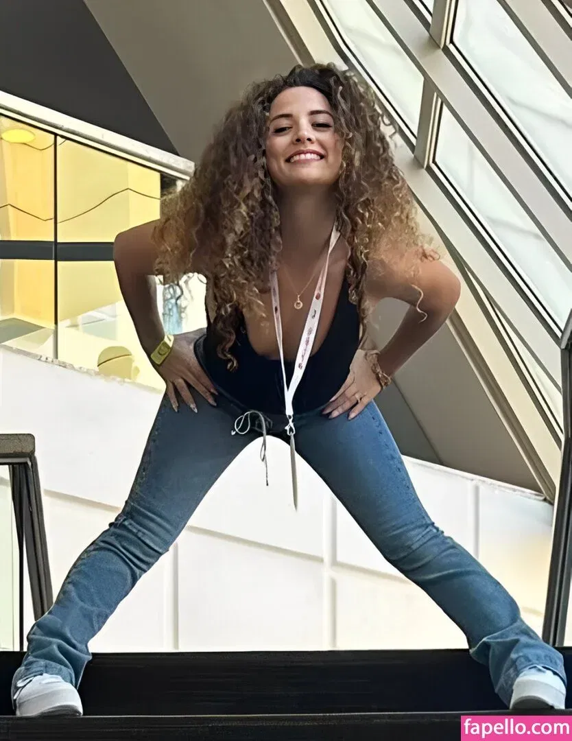 Sofie Dossi / sofiedossi Onlyfans Photo Gallery 