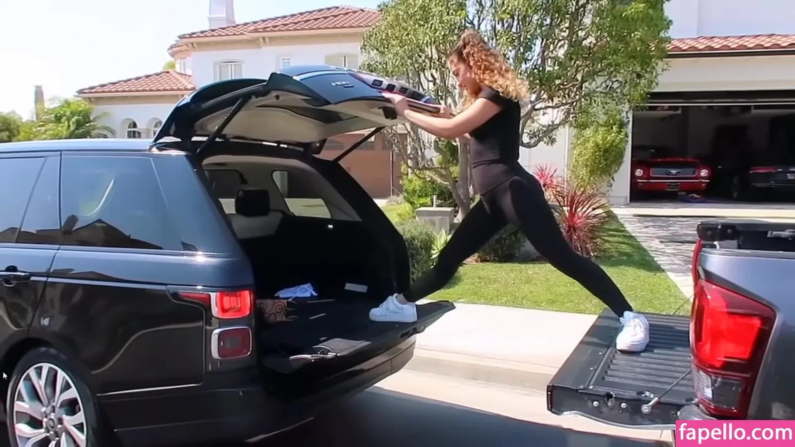 Sofie Dossi / sofiedossi Onlyfans Photo Gallery 