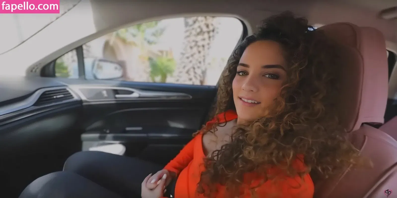 Sofie Dossi / sofiedossi Onlyfans Photo Gallery 