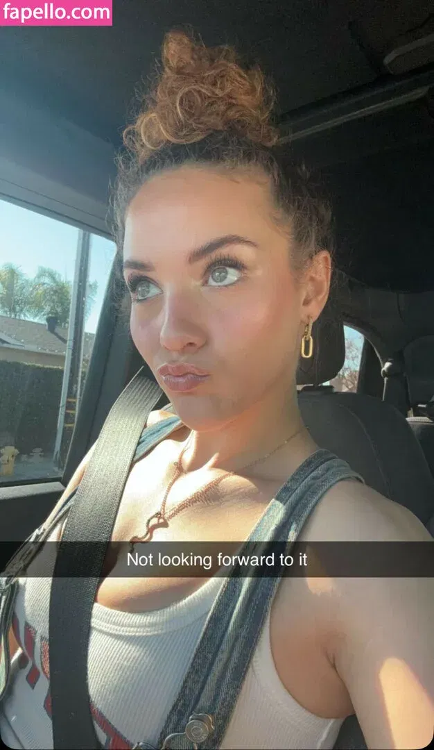 Sofie Dossi / sofiedossi Onlyfans Photo Gallery 