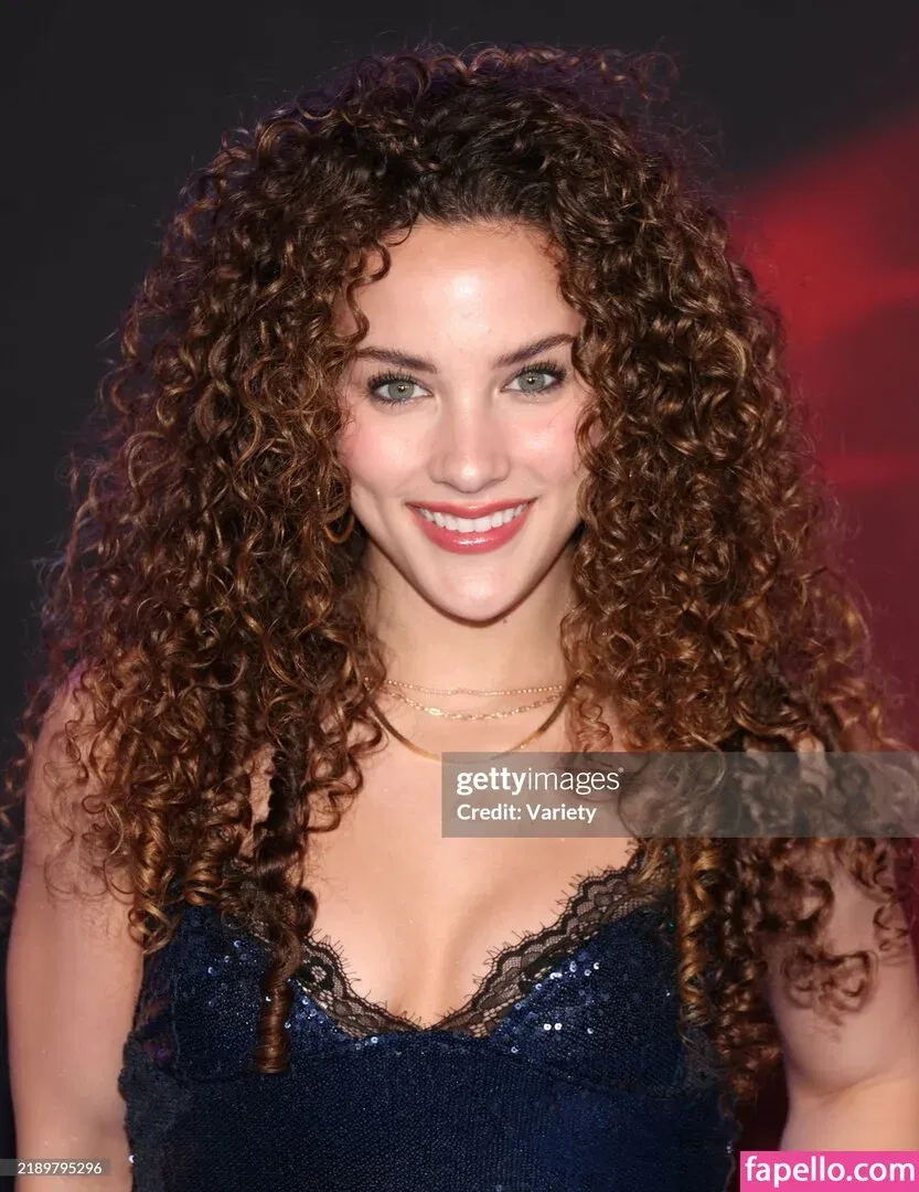 Sofie Dossi / sofiedossi Onlyfans Photo Gallery 