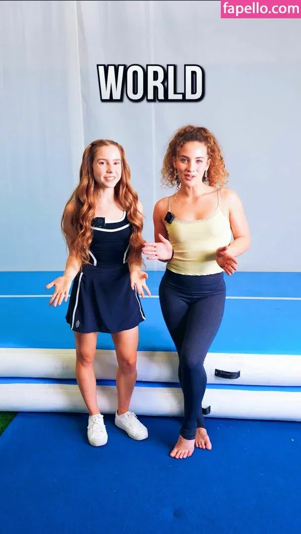 Sofie Dossi / sofiedossi Onlyfans Photo Gallery 